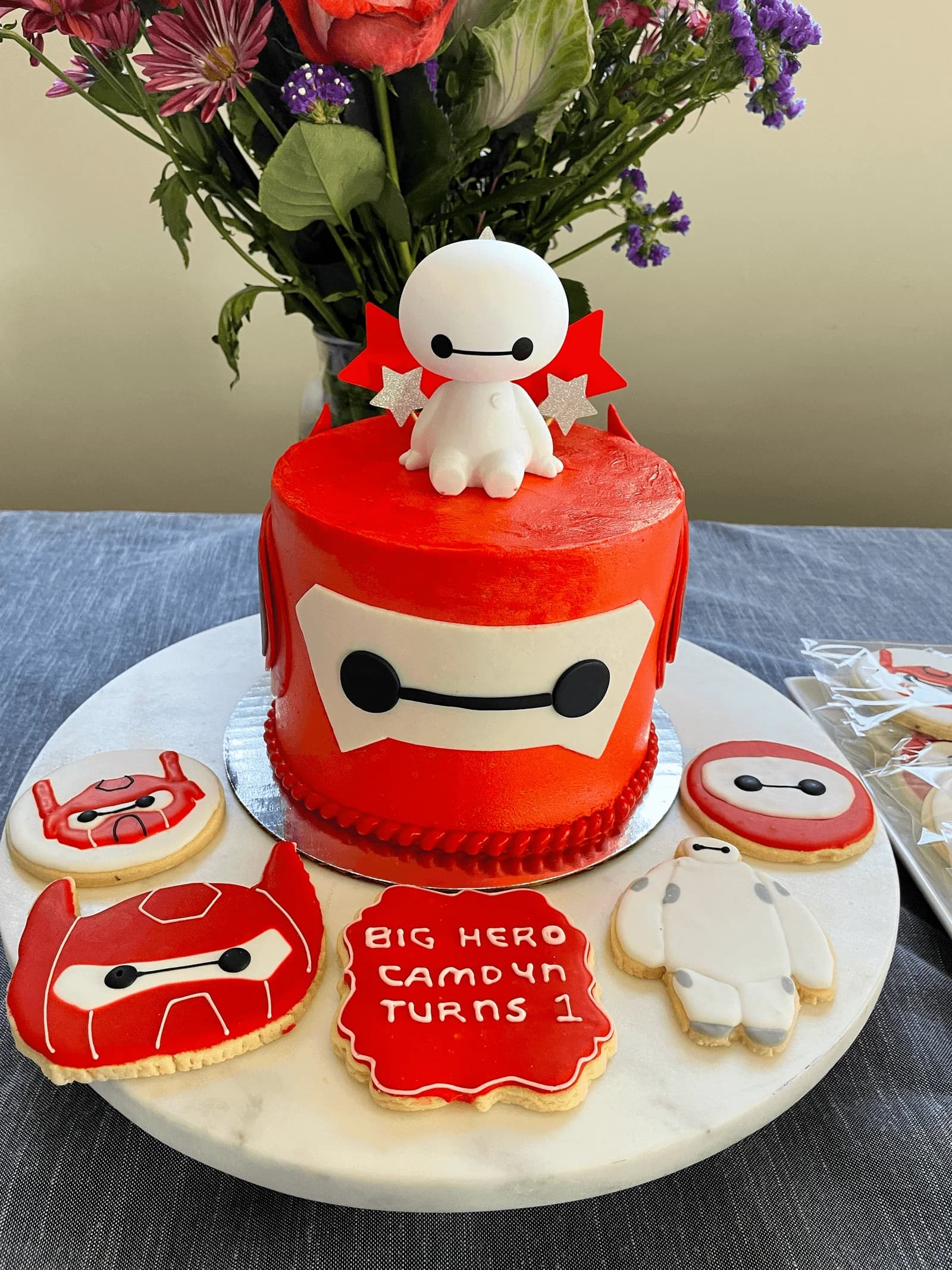 Big Hero 6 Baymax birthday cake with matching cookies